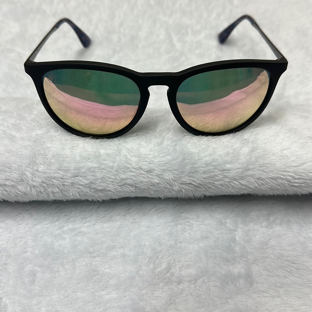 Blenders North Park Sunglasses - Morgan Melody